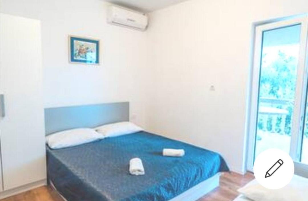 Apt White Idyll, 3 Bedrooms, 3 Bathrooms, Terrace Apt Promajna Luaran gambar