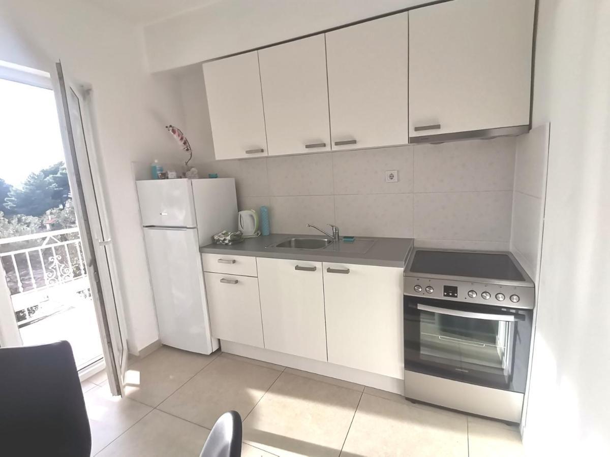 Apt White Idyll, 3 Bedrooms, 3 Bathrooms, Terrace Apt Promajna Luaran gambar