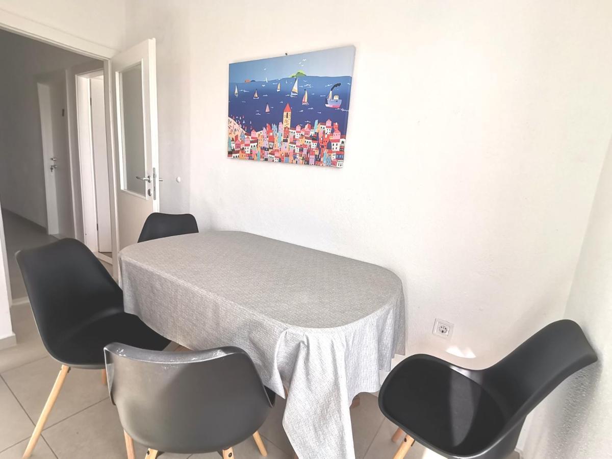 Apt White Idyll, 3 Bedrooms, 3 Bathrooms, Terrace Apt Promajna Luaran gambar